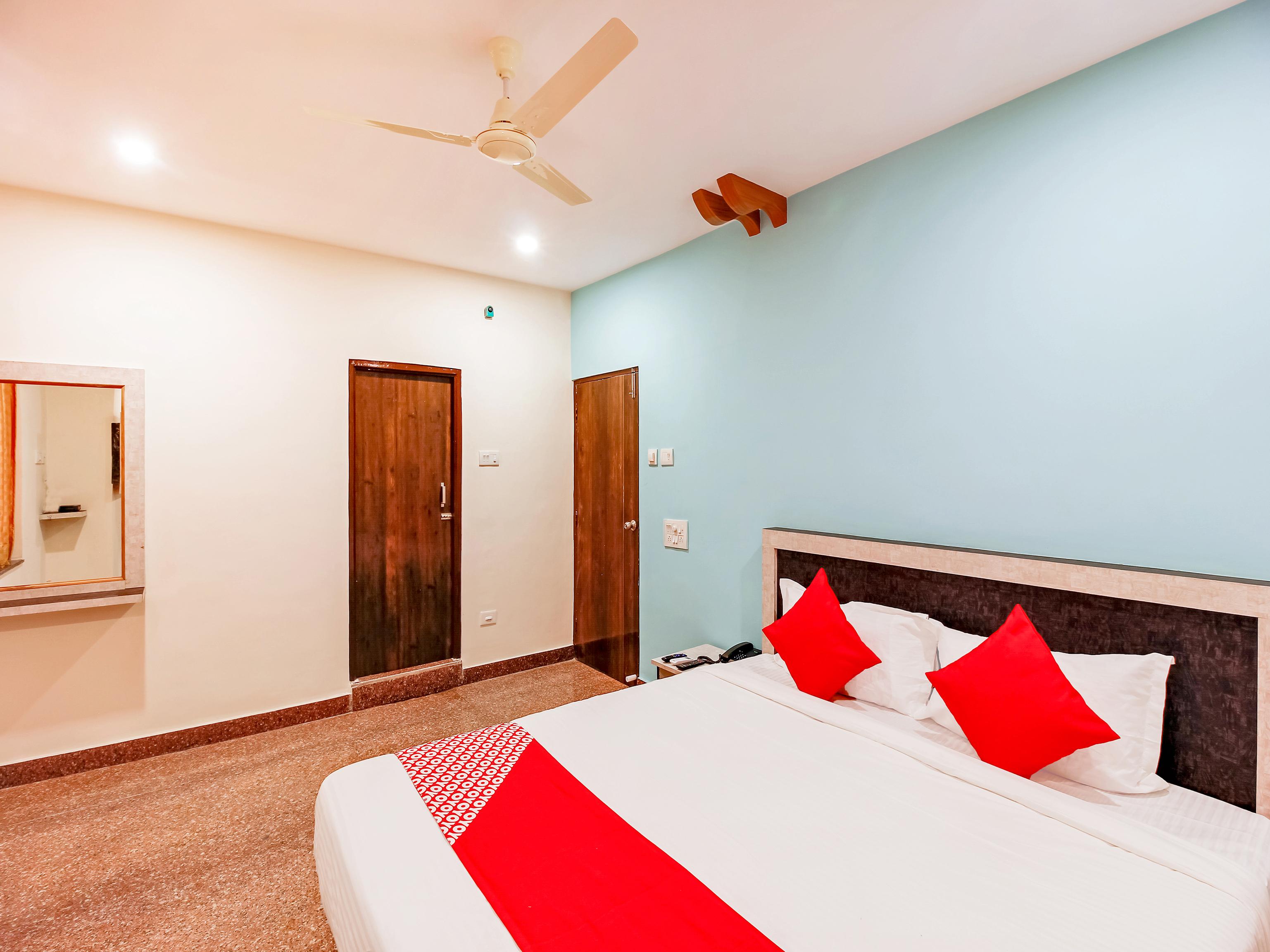 Capital O Hotel Vaishnavi Secundurabad Exterior photo