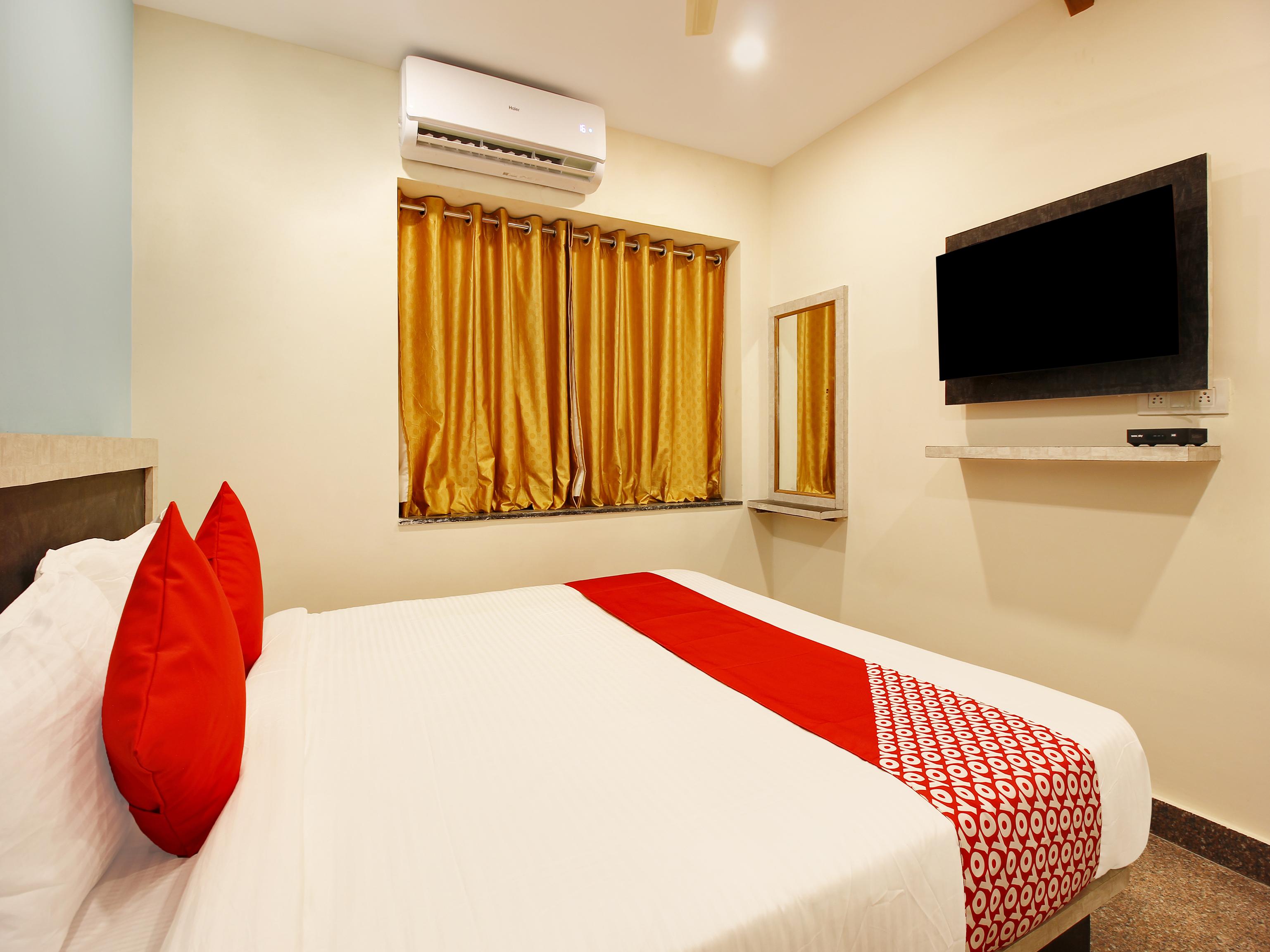 Capital O Hotel Vaishnavi Secundurabad Exterior photo